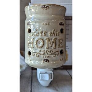 Candle Warmers Plug In Fragrance Wax Melt Warmer "Bless This Home" NOB